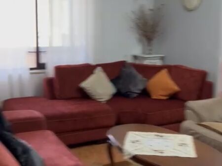 2+1,5° piano senza ascensore, blv zogu i pare, 600 euro