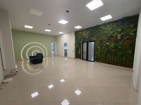 🏢 Office space for rent 👍 📍 Opposite American Hospital 3, with a view of the main street ✨