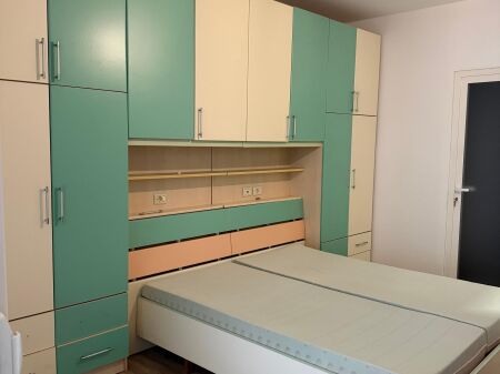 Apartament 1+1 me Qera Rruga e Barrikadave