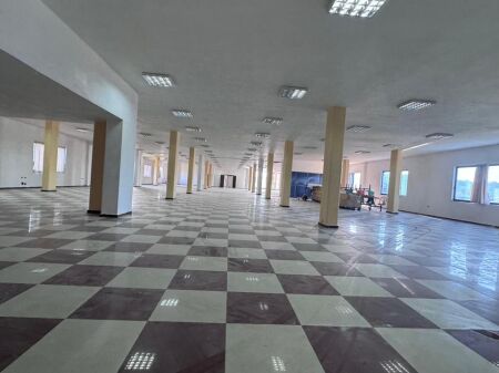 JEPET ME QERA ZYRE 1300M2 VAQARR