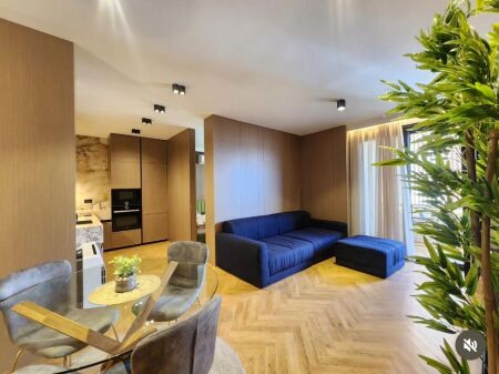 Appartamento di lusso (2+1) in affitto a Myslym Shyr (ID 52215001)