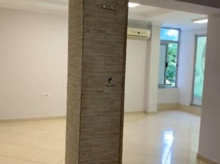 ZYRE ME QERA 60 M2 URA E NISHARAKUT 65.000 LEKE FH-77020