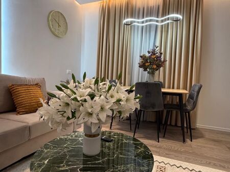 🏡 Jepet me qera apartament Modern Bulevardi I ri – 580€/muaj dhe 0 komision (e jep pronari)