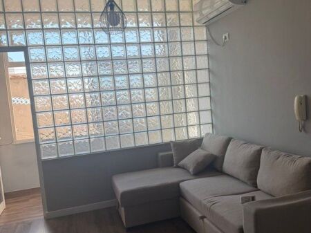 Jepet me qira apartament 1+1 te Pazari i Ri! 600 € /Muaj