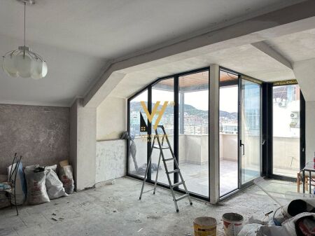 SHITET DUPLEX 2+1+2 TE KOMUNA E PARISIT 299.000 EURO