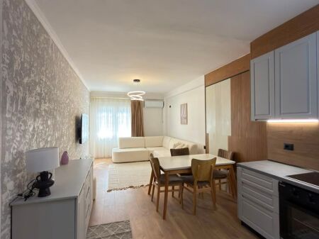 Appartamento 1+1 in vendita ad Astir   