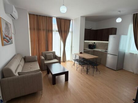 Shitet Apartament 1+1 + verande te Shkembi Kavajes