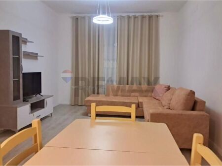 APARTAMENT 2+1+2 PER QIRA Ish Dogana