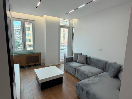 Appartamento 1+1 in affitto vicino a 21 Dhjetori!
