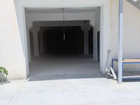 LOCALE COMMERCIALE IN AFFITTO MAGAZZINO A SHKOZET, DURRES.
