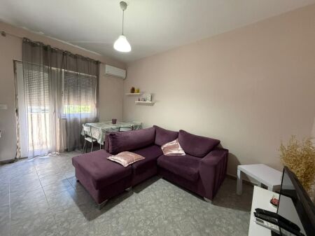 🏡 Jepet me Qira Apartament 2+1 – Rruga e Durrësit, pranë Gjimnazit “Qemal Stafa”  ✅  
