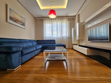 Apartament 2+1 tek Liqeni i Thate