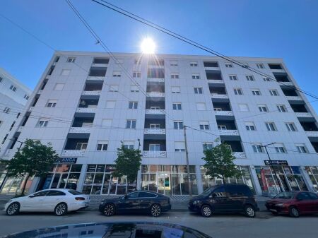 Apartment 1+1 for Sale – Kamez, near the olive roundabout