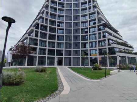 Apartament per qira me parkim tek Lake View