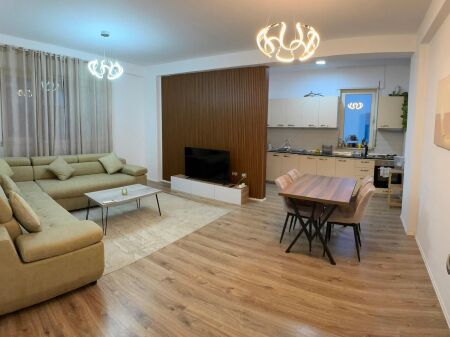 APARTAMENT 1+1 ME QIRA TEK LIQENI I THATE