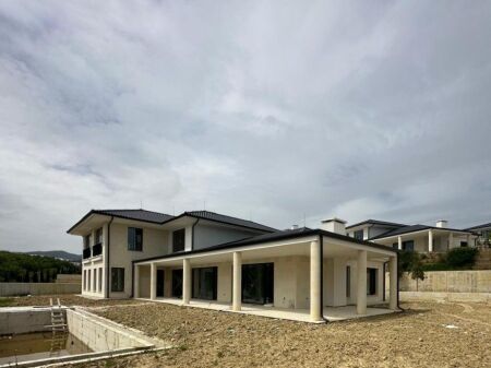 🏡✨ Vilë Luksoze për Shitje – Valles Viridi Residence, TEG ✨🏡