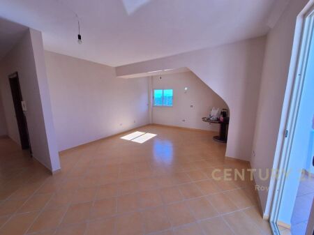 Apartament 2+1 në shitje Rruga Mujo Ulqinaku, Durrës - 150000€ | 107 m²