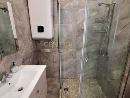 Apartament 3+1+2 + post parkimi me qera ne Bllok!