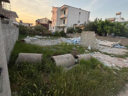 Tokë në shitje – Zona e Kënetës, Durrës