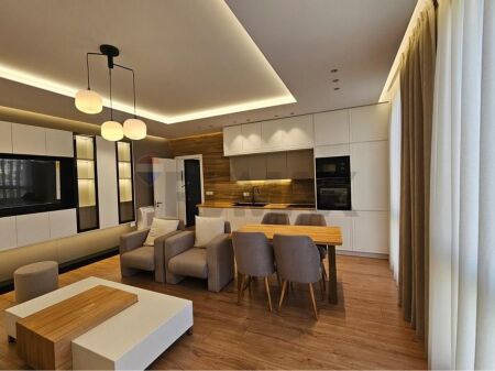 Apartament 1+1 per qira tek Bulevardi i Ri!