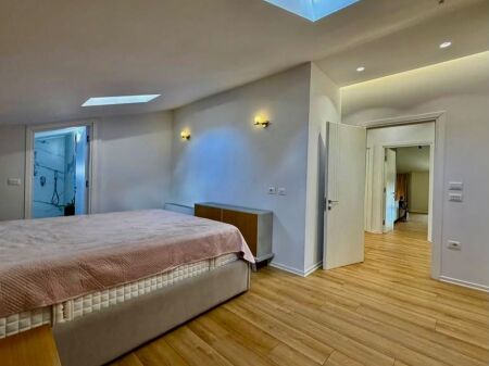 🌿 Penthouse  me Qira – Secret Garden, pranë TEG