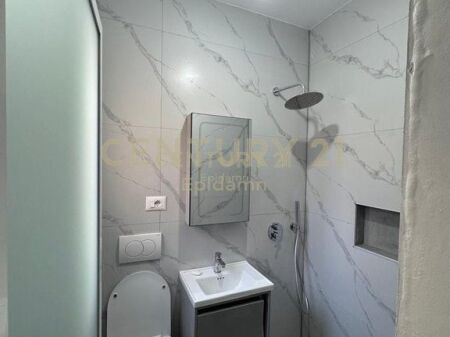 Apartament 2+1+2 Me Qira tek Gjykata Durres !