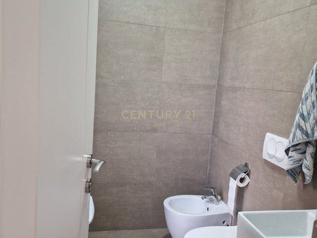 APARTAMENT 3+1+2 ME QIRA