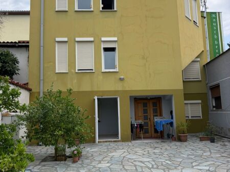 QERA, APARTAMENT 3+1, RRUGA PJETER BUDI, TIRANË(530581007-208)