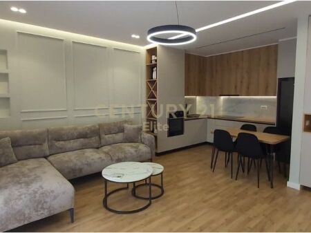 Apartament 1+1 Me Qira tek Ish Fusha e Aviacionit!