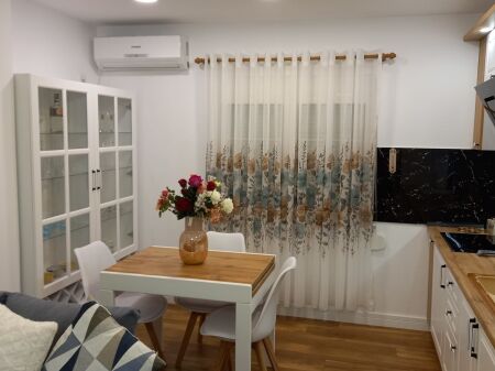 Qera | Apartament 1 + 1 | Blloku | 650 €/muaj