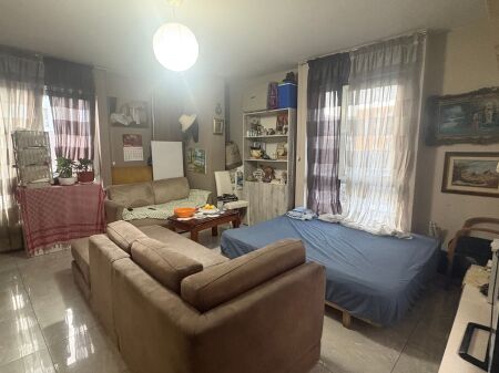 Shitet apartament 1+1 i mobiluar tek Ish Fusha Aviacionit