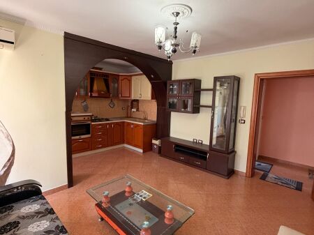 JEPET ME QERA APARTAMENT 2+1 PRANE DEGES SE POLICISE, DURRES