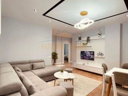 Qera, Apartament 2+1, Ish Parku i Autobuzave, Tirane.