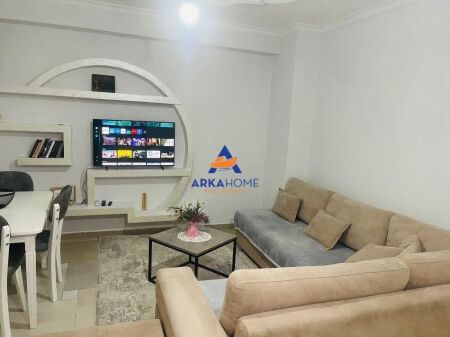 JEPET ME QIRA APARTAMENT 2+1+BALLKON "ASTIR, PRANË RESTORANT KLEDI" 50.000 LEKE