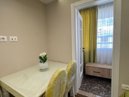 Jepet me qera  apartament 2+1+2 ne Sauk