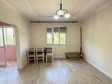 📌Shitet Apartament 1+1 tek Rruga Irfan Tomini