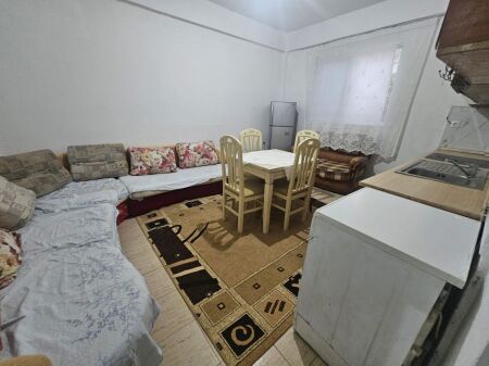 Jepet me qira apartament 1+1