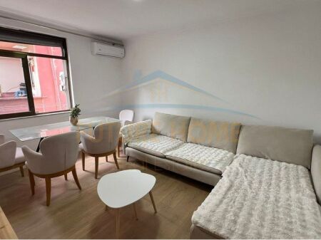 Qira, Apartament 1+1, Rruga Fortuzi, Tiranë.