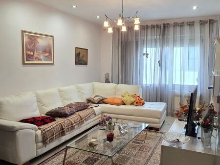 APARTAMENT 2+1 PRANE 21 DHJETORIT