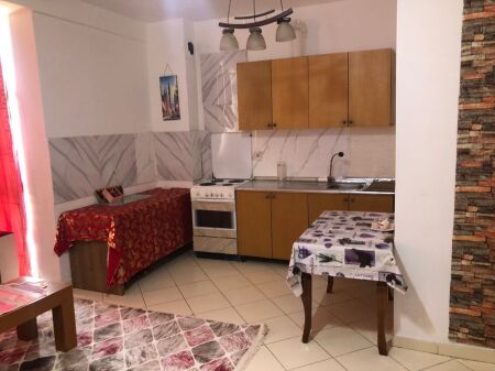 1+1 apartment for rent in Astir.