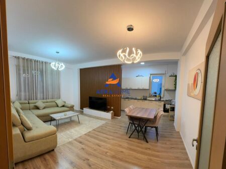 AFFITTASI APPARTAMENTO 1+1+BALCONE "LAGO ASCIUTTO" 60.000 LEKE