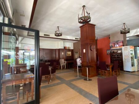 Exclusive Investment Opportunity: Premium Bar-Restaurant for Sale Near the Train Station, Durrës