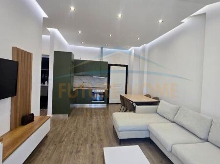 Qera,Apartament 2+1, Rruga Thesarit,Fresku,Tirana.