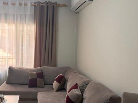 Apartament me qera 2+1 Astir prane rrethit