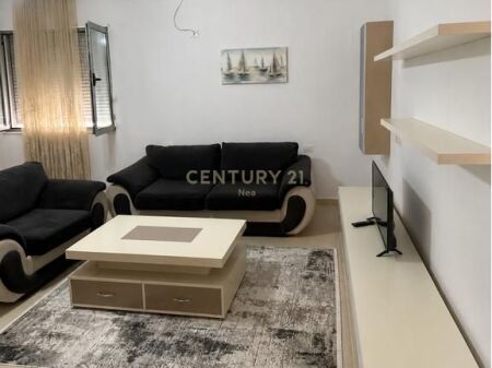 Apartament 1+1 me qira tek Kopshti Botanik!