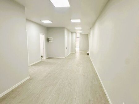 🏢Jepet me Qira Ambient Biznesi – Rruga Hoxha Tahsim, Tiranë📍