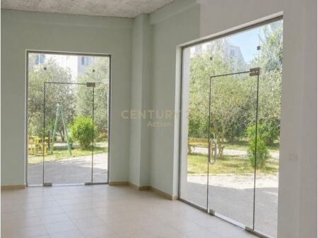 🏢 Shitet Ambient Biznesi me Mundësi Kthimi në Banim – Qyteti Studenti, Tiranë
