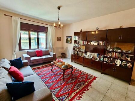 Apartament - Për Shitje - Myslym Shyri, Tiranë(ID: 530571001-293)