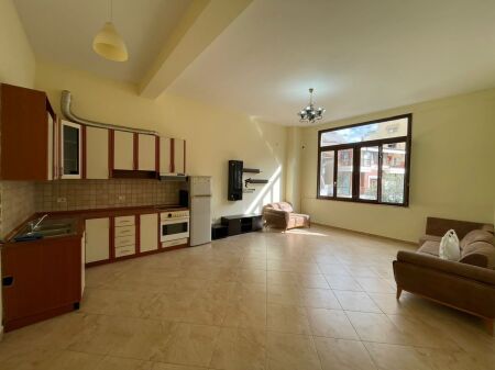 UFFICIO IN AFFITTO 89 M2 KOMUNA E PARISIT 60.000 LEKE FH-77542