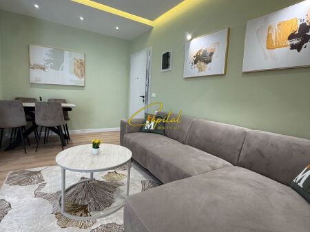 VENDESI APPARTAMENTO 2+1 MYSLYM SHYRI 235.000 EURO